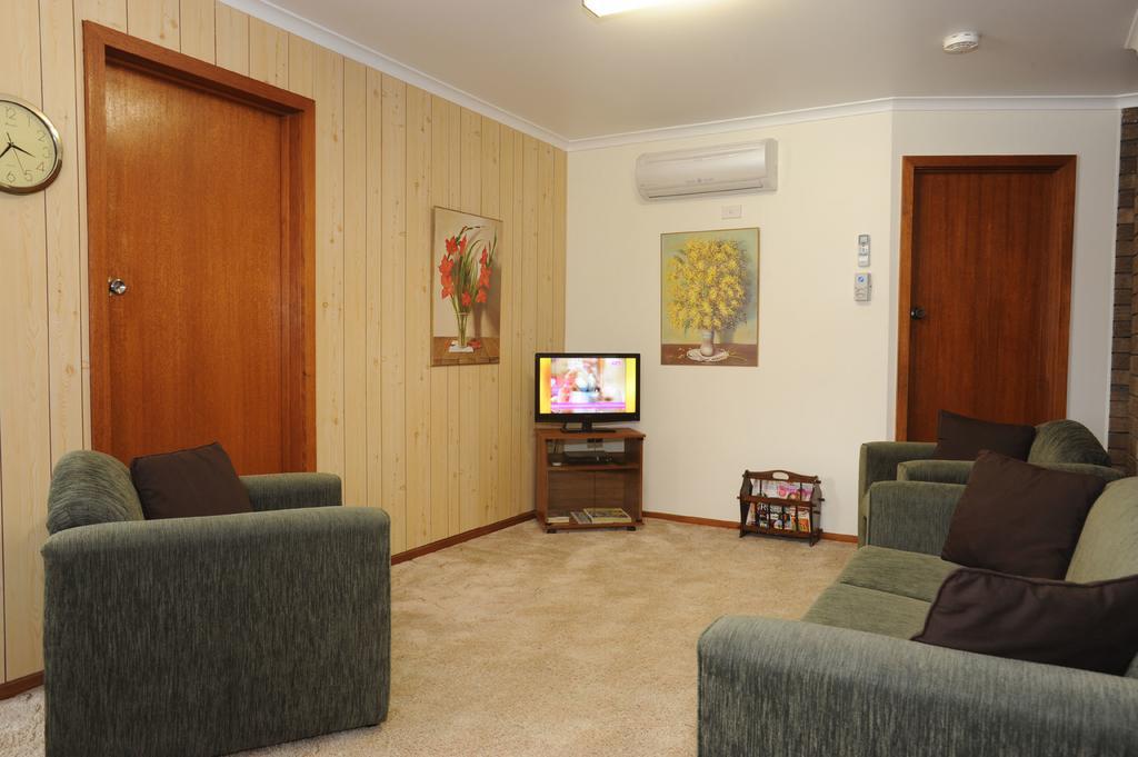 Sandpiper Holiday Apartments Lakes Entrance Exterior foto